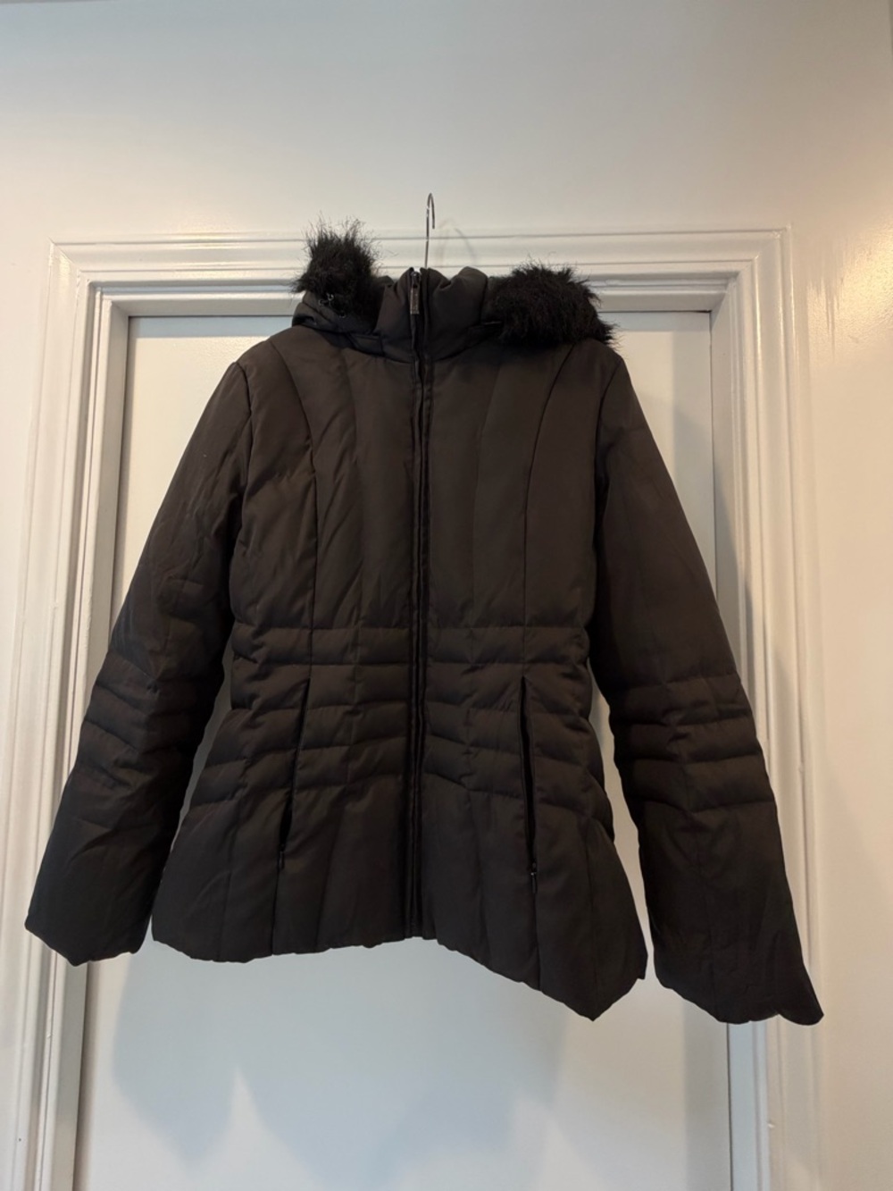 Calvin Klein Black Quilted Hooded Puffer Jacket with Faux Fur Trim Size S